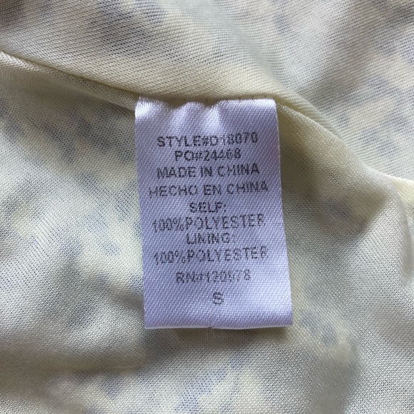 Entro Blue & White Floral Button Down Dress - Picture 4 of 4